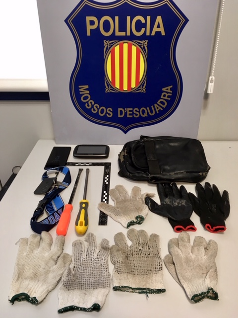 Material amb el que els detinguts pretenien cometre robatoris a Premià de Dalt. Foto: CME