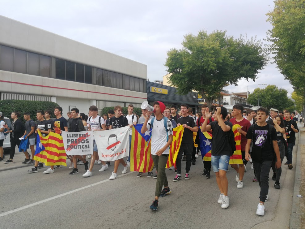 Manifestació estudiants Santa Coloma
