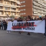 Tallen la carretera N-II a Mataró en protesta per la sentència del Procés