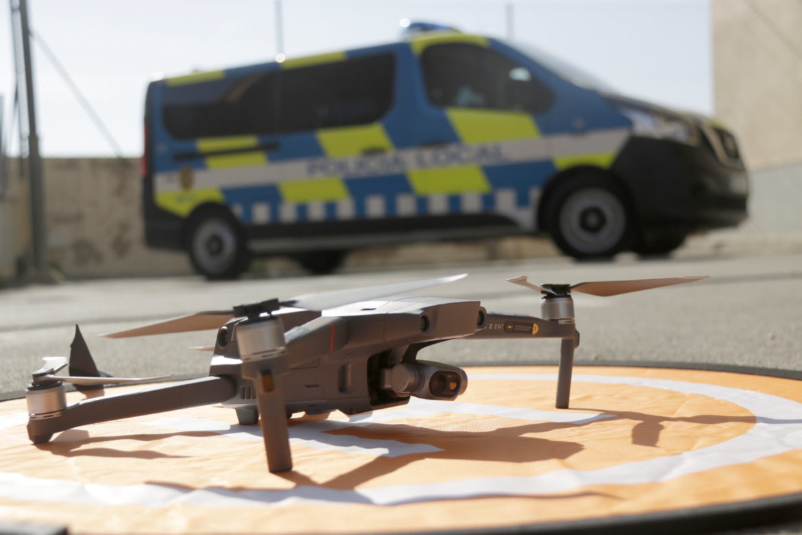 El dron de la Policia Local de Canet de Mar. Foto: Jordi Pujolar