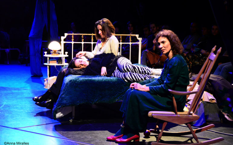 "Com menja un caníbal", de la companyia de teatre La Virgueria. Foto: Anna Miralles - La Virgueria
