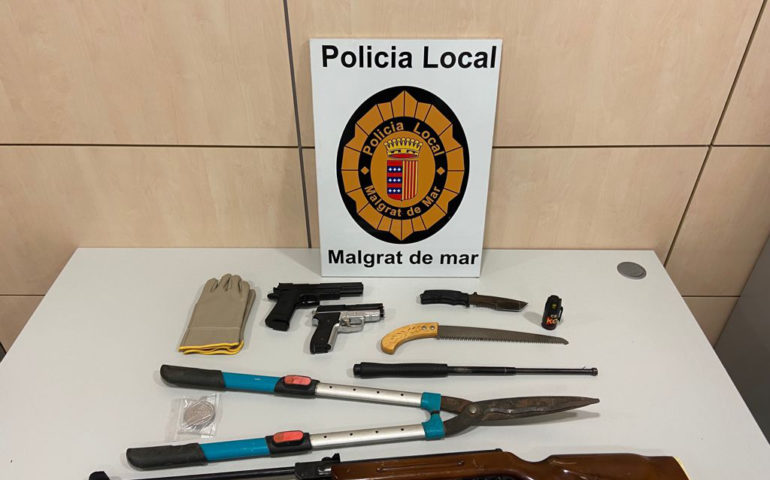 Objectes intervinguts per la policia local de Malgrat