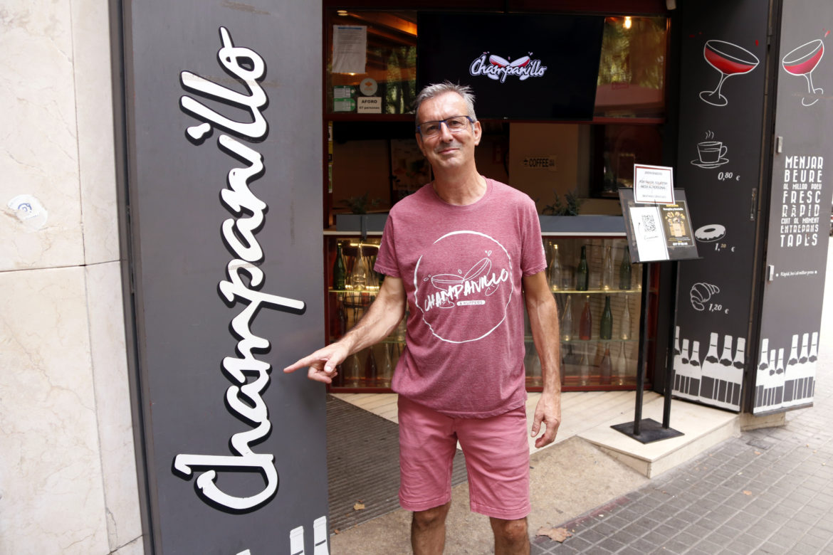 David Iglesias, propietari del bar 'El Champanillo'